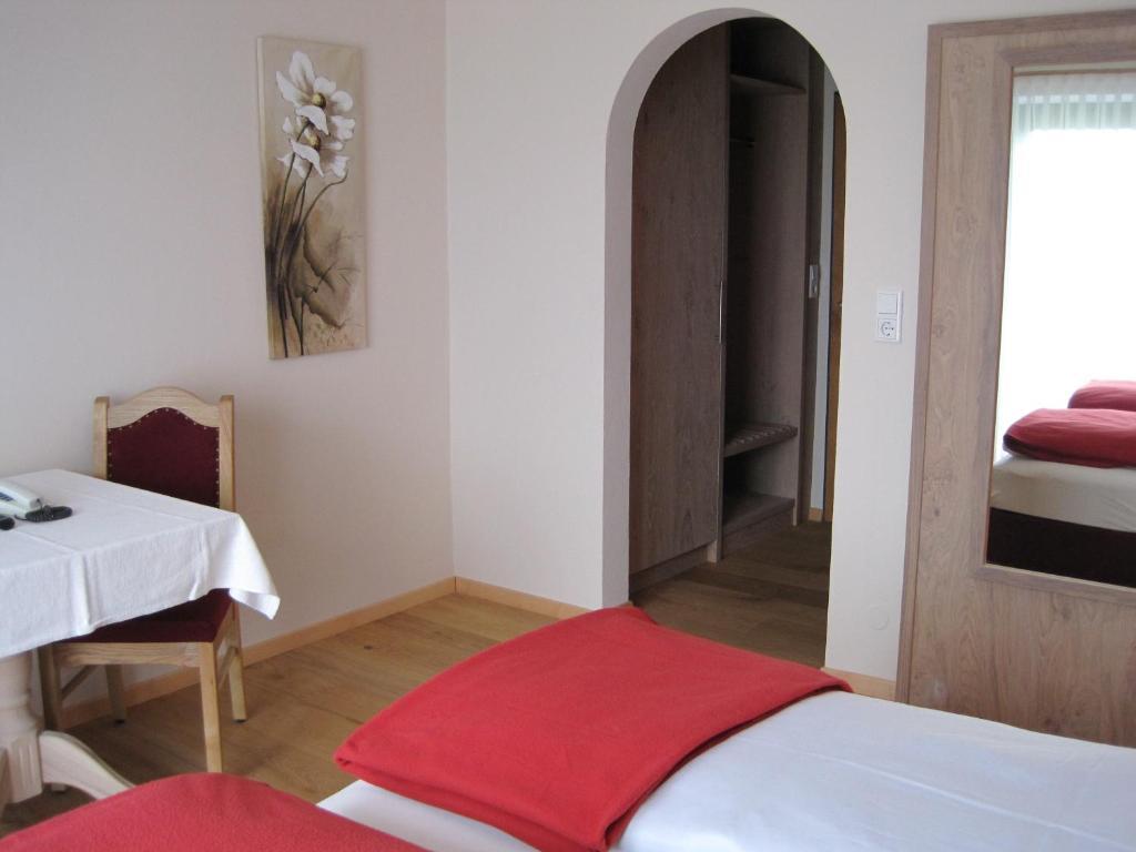 Hotel Zur Schonen Aussicht Übersee Kamer foto